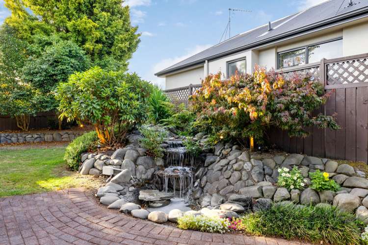 2 Keswick Crescent Huntington_21