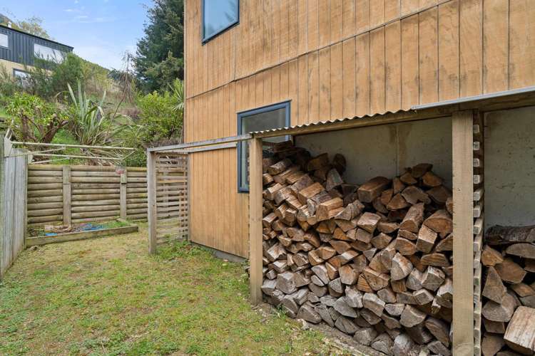 33 Arawata Terrace Fernhill/Sunshine Bay_20