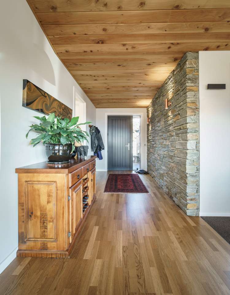 125 Wailana Heights Drive Queensberry_12