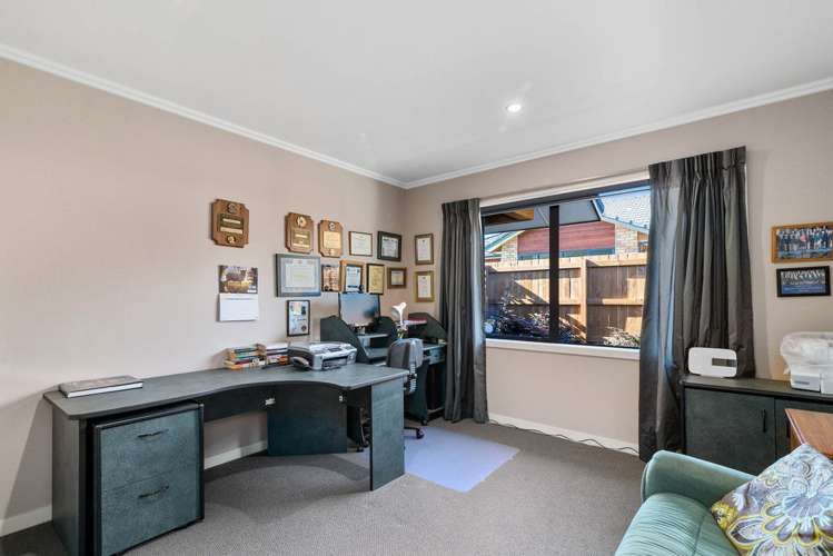 25 Devoy Drive Owhata_15