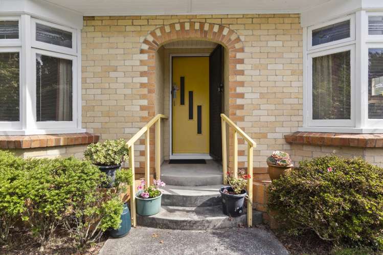 157 Grey Street Hamilton East_2