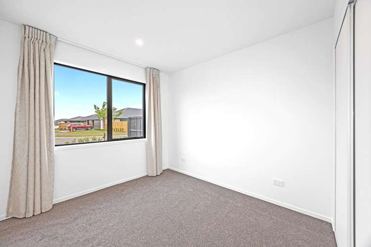 8b Appaloosa Way Rolleston_7