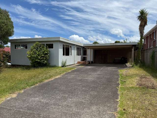 3 Bed 1 Bath in Pakuranga