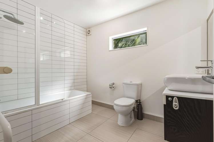 2/49 Lysander Crescent Beach Haven_11