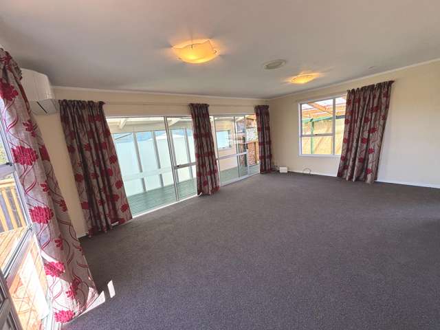 4 Karo Place Glendene_3