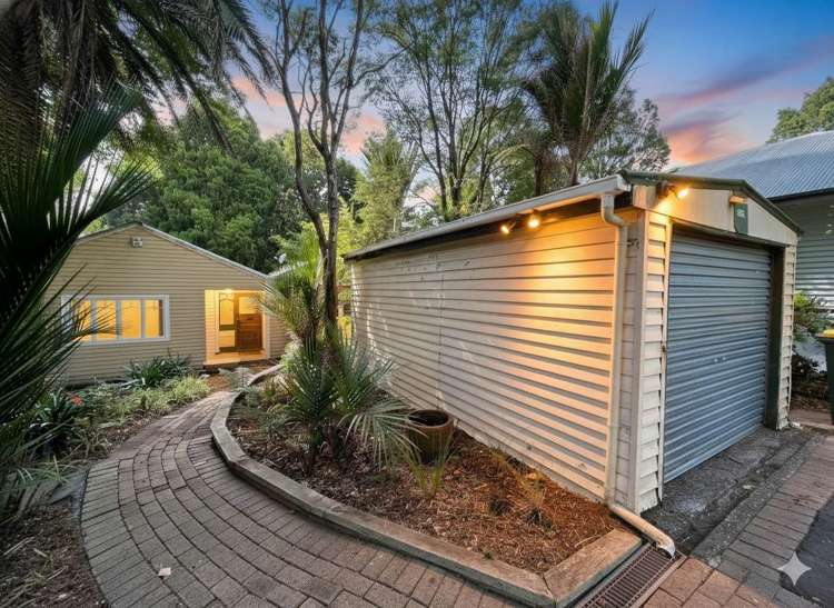 182 Woodlands Park Road Titirangi_24