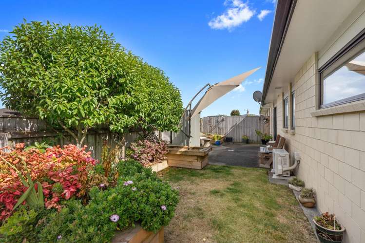 41/3 Georgia Grove Paraparaumu_15