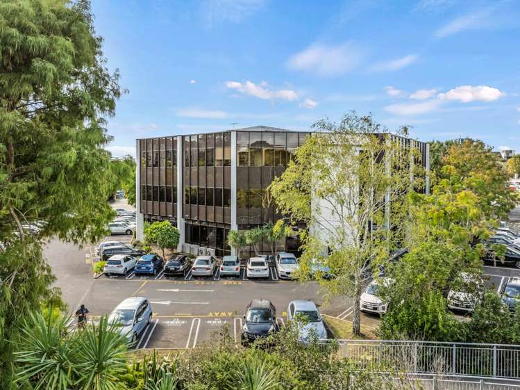 6 Alderman Drive Henderson_4