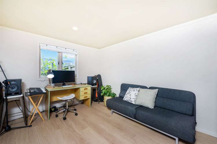 669 Beach Road Rothesay Bay_13