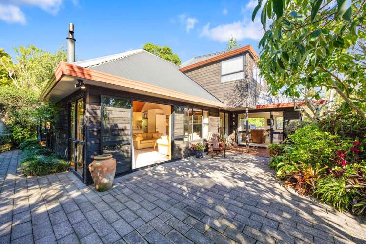 2/27 Appleyard Crescent Meadowbank_0