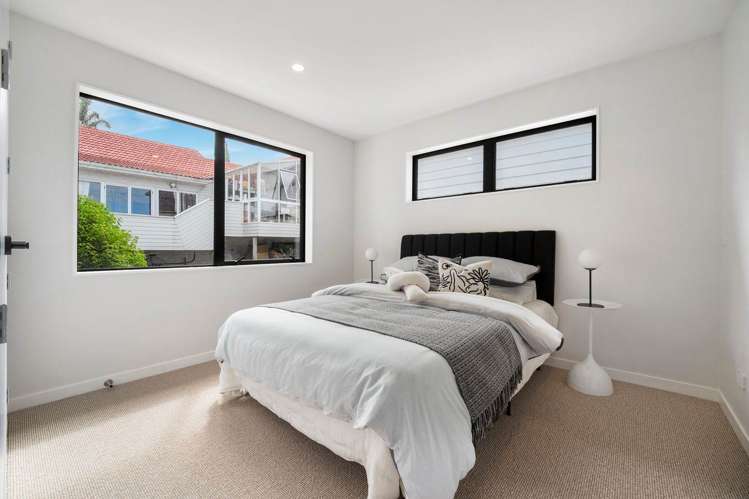 4/8 Park Rise Campbells Bay_17