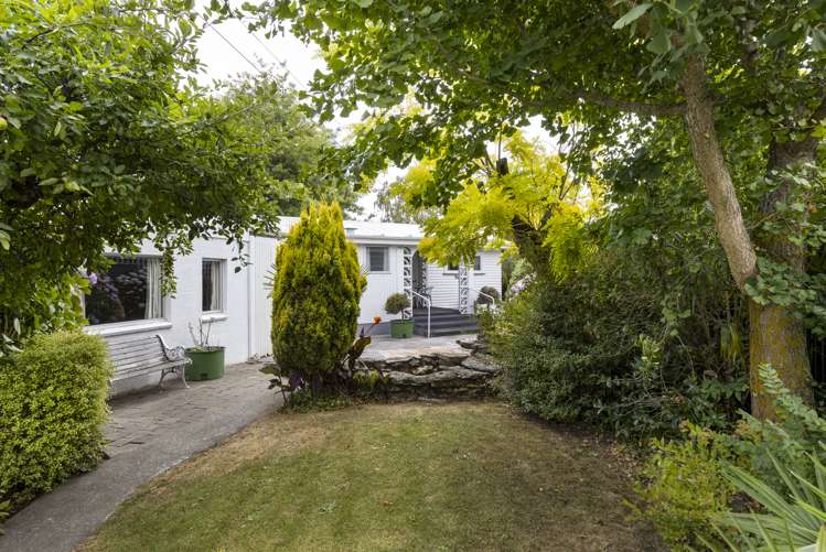 67 New Renwick Road Burleigh_25