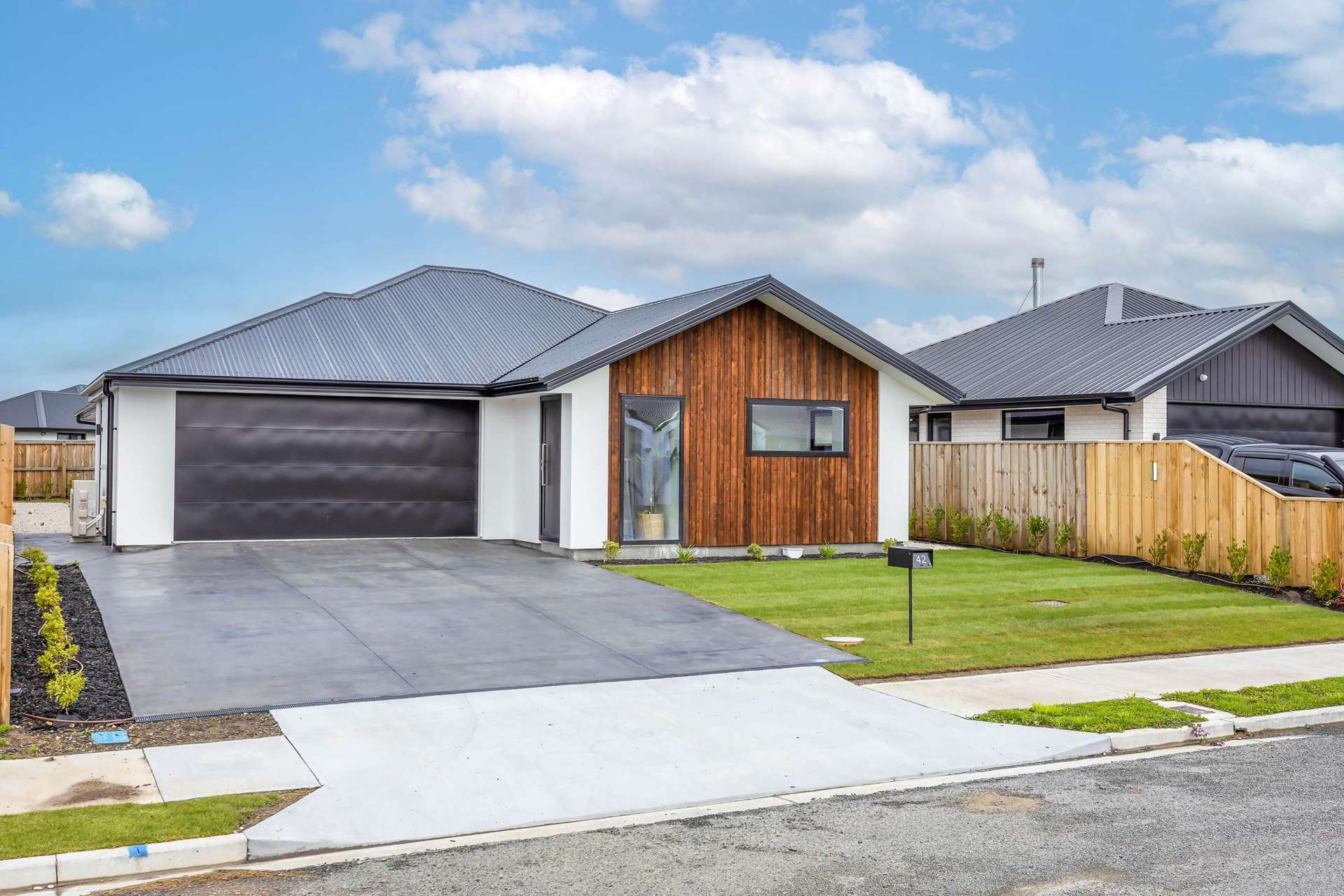 42 Greig Crescent Amberley_0