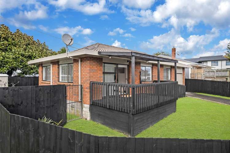 2/60 Flanshaw Road Te Atatu South_11