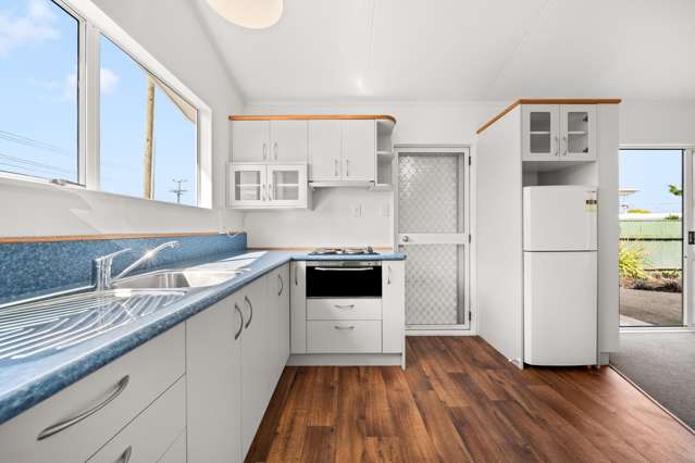 8A South Road Kuripuni_3