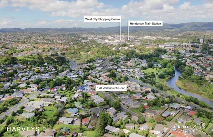 120 Vodanovich Road Te Atatu South_30