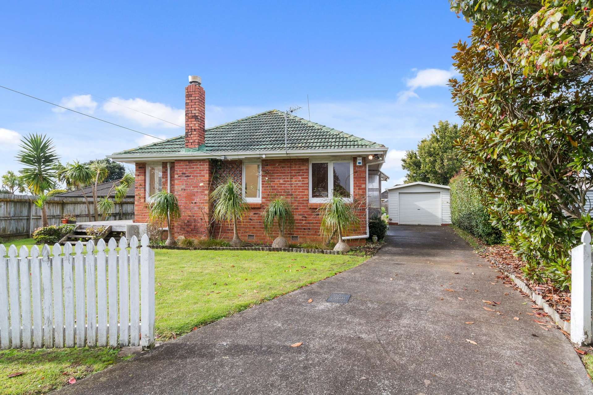 15 Rixon Place Te Atatu Peninsula_0