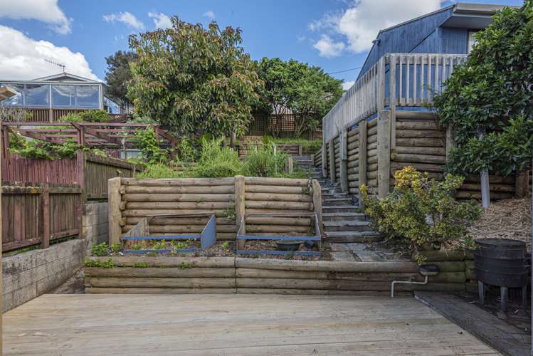 300 Beach Road Onerahi_18