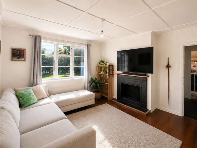 147 Cobham Drive Hamilton East_2