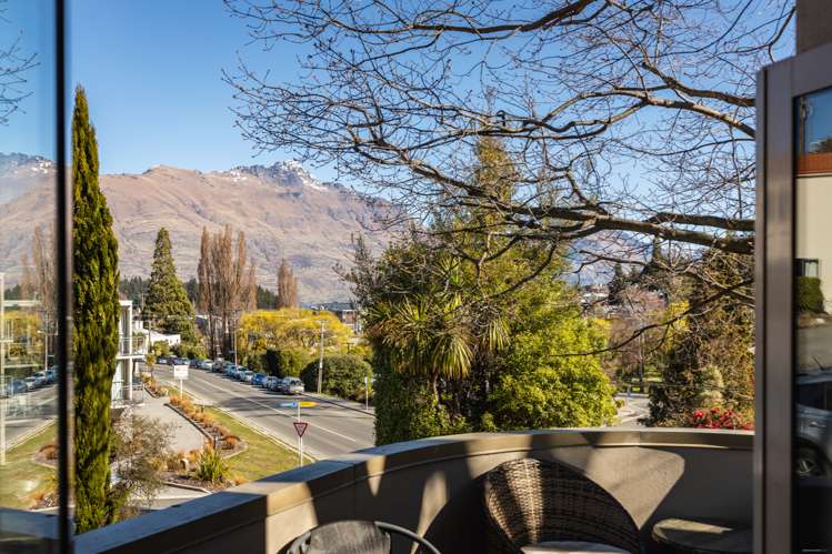 10/19 Gorge Road Queenstown_17