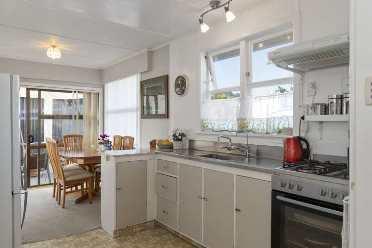 51 Thames Road Paeroa_11