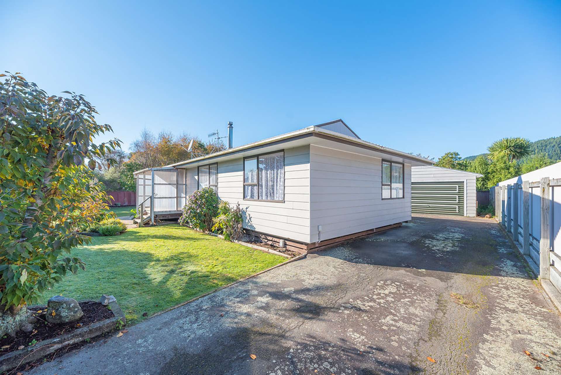 5 Atarau Grove Paraparaumu_0