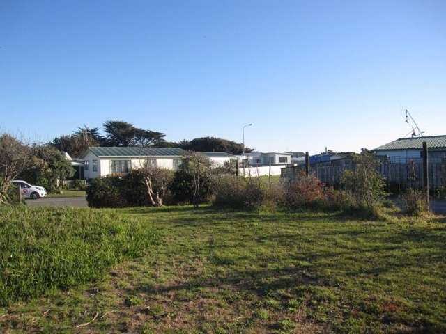 16 Karaka Street Otaki Beach_3