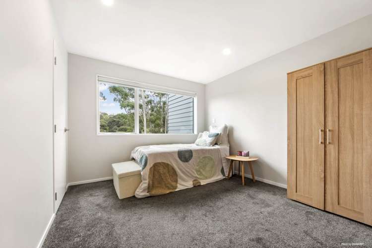 21 Kaimai Avenue Massey_9