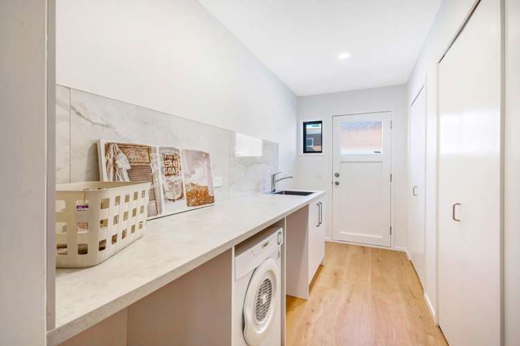 17 Swann Beach Road Stanmore Bay_32