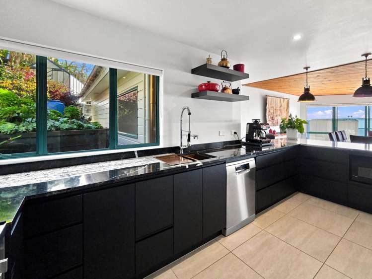 6577 Pouto Road Pouto_8