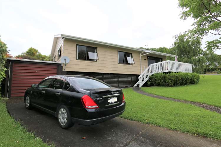 5a Deane Avenue Titirangi_13