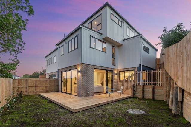 Brand New Homes  Double Westlake Zones