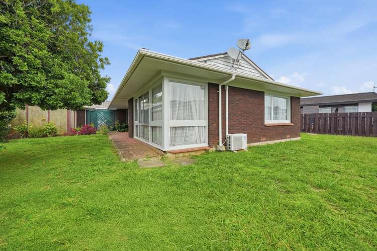 14 Meadowcourt Drive_3