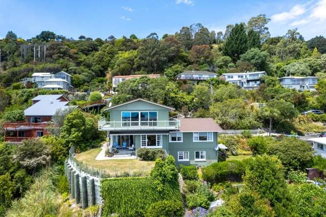 Stunning Family Home Near Tahunanui Beach!