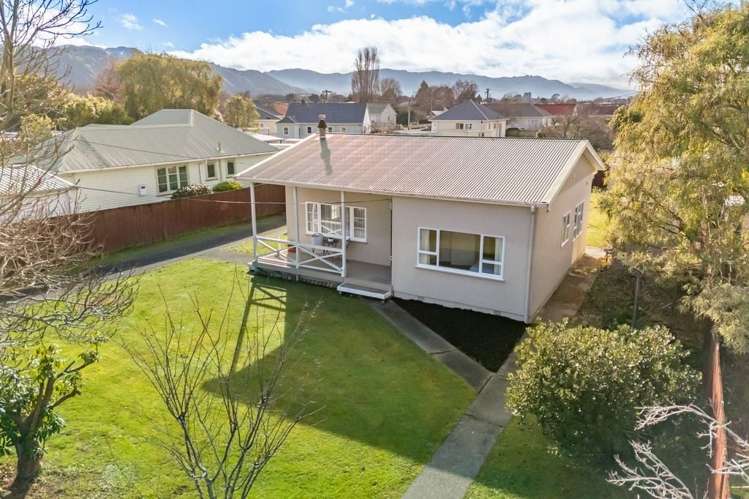 4 Heretaunga Square Silverstream_4