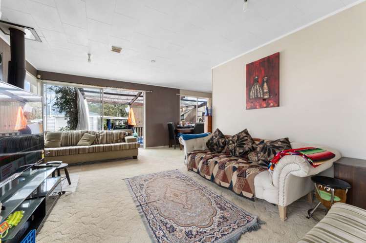 97 Vodanovich Road Te Atatu South_18