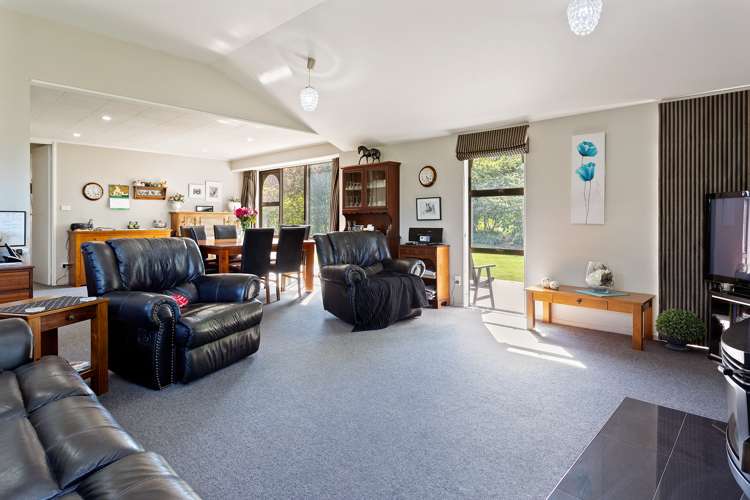 33 Guys Road Yaldhurst_9