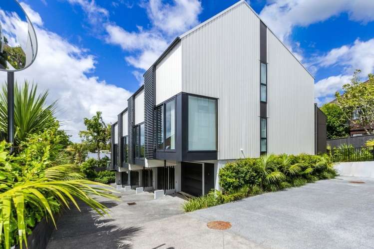 5/17 Lucerne Road_0