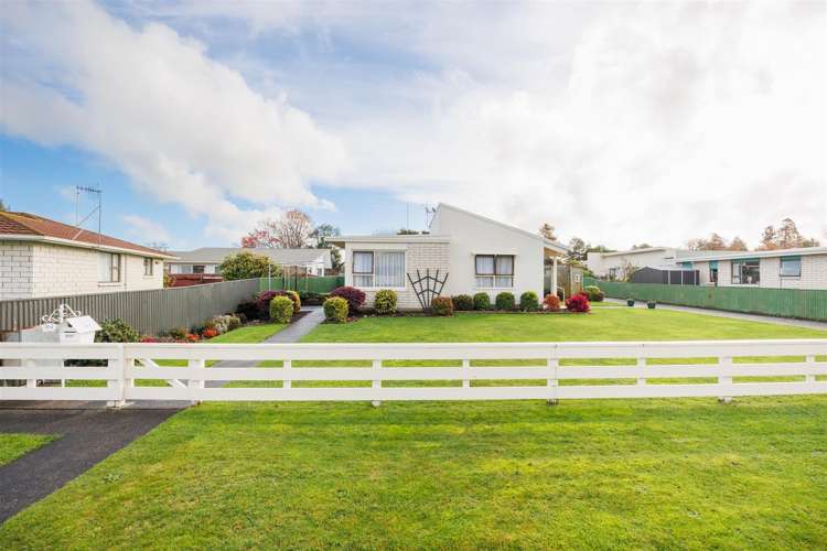 12a Oxford Street Marton_13