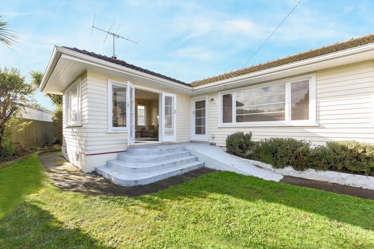 2/50 Parkers Road Tahunanui_1