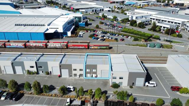 Unit 8, 33 Nga Mahi Road Sockburn_2