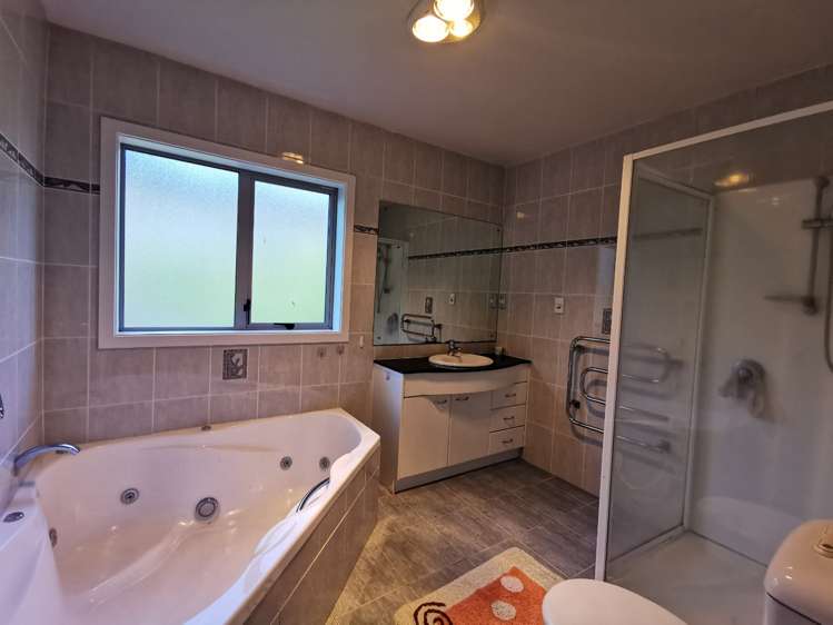 19 Cricklade Terrace Windsor Park_8