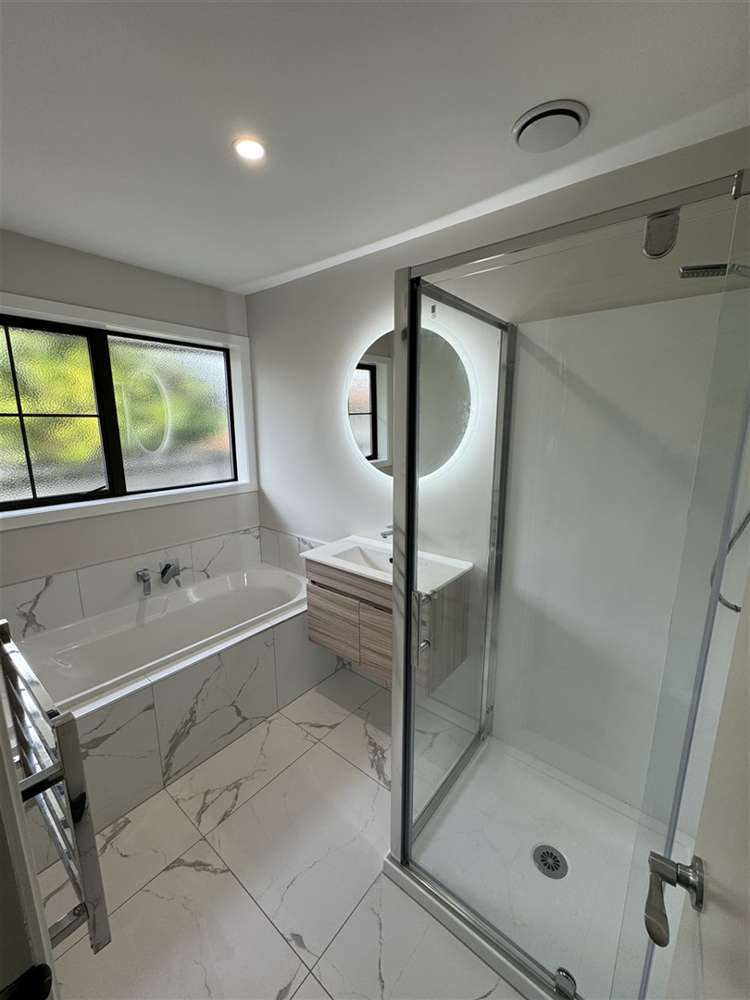 1/172 Sawyers Arms Road Christchurch City Houses for