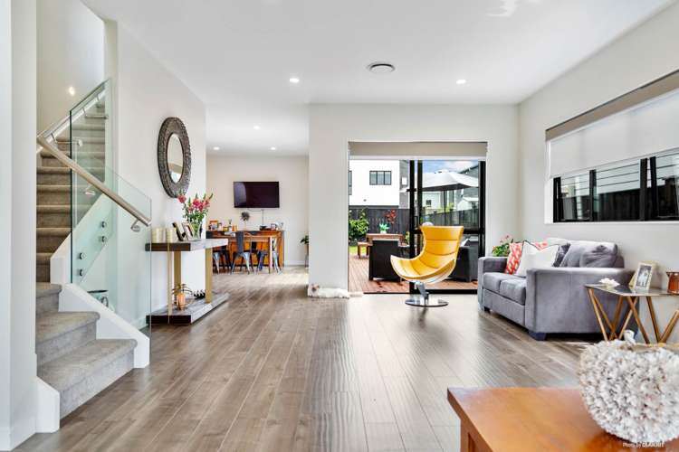 9 Hangar Lane Whenuapai_3