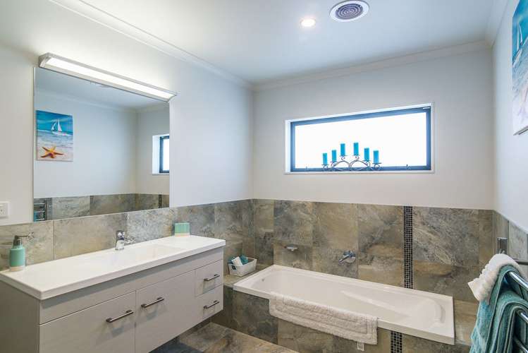 4 Taranui Way Paraparaumu Beach_15