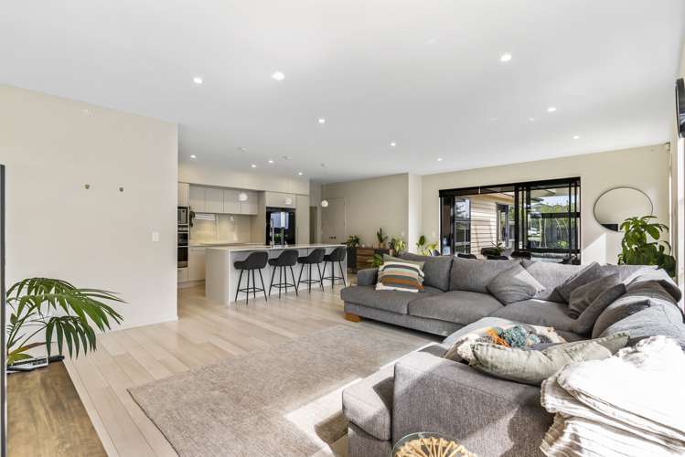 27 Doidge Street Beachlands_15