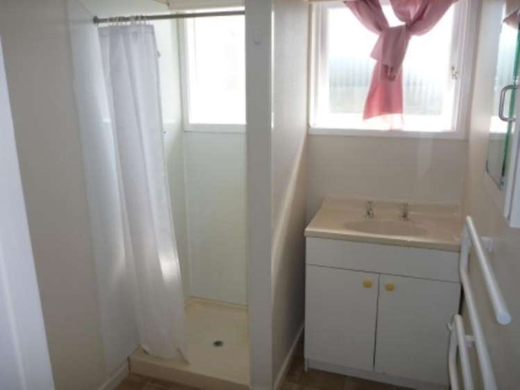 6/7 Lydia Avenue Northcote_6