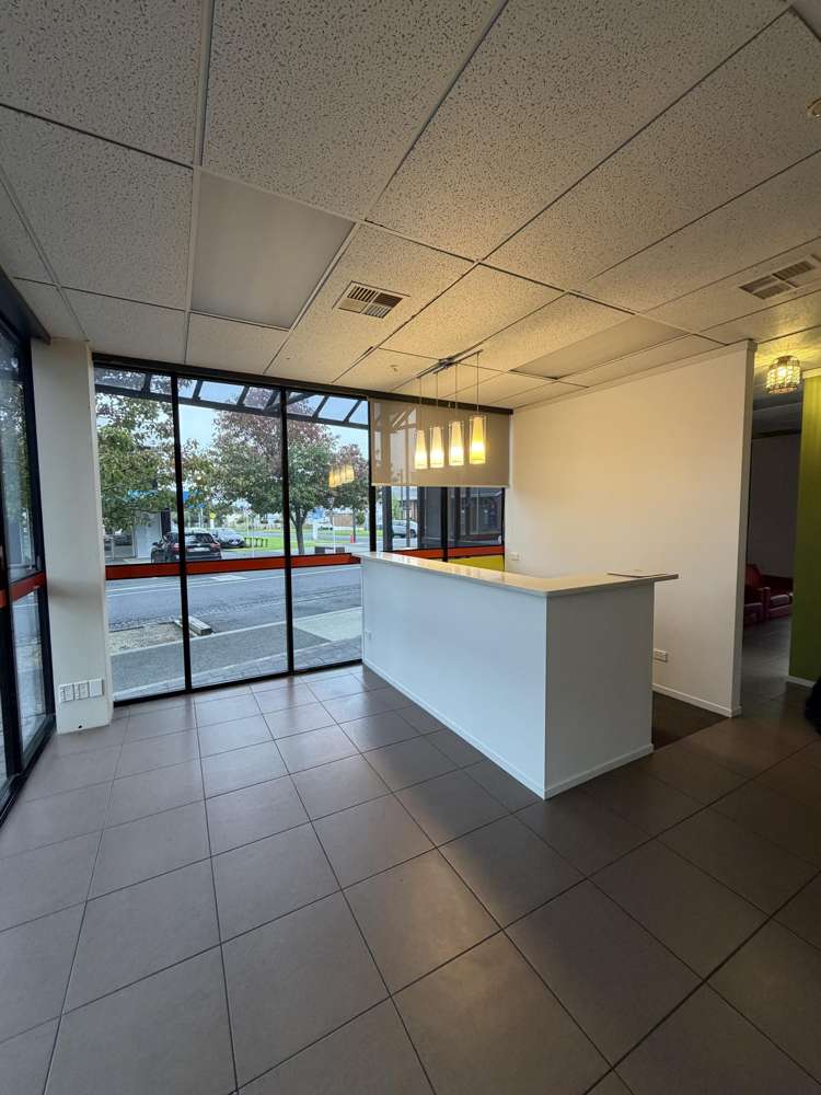 GF/3053 Great North Road New Lynn_7