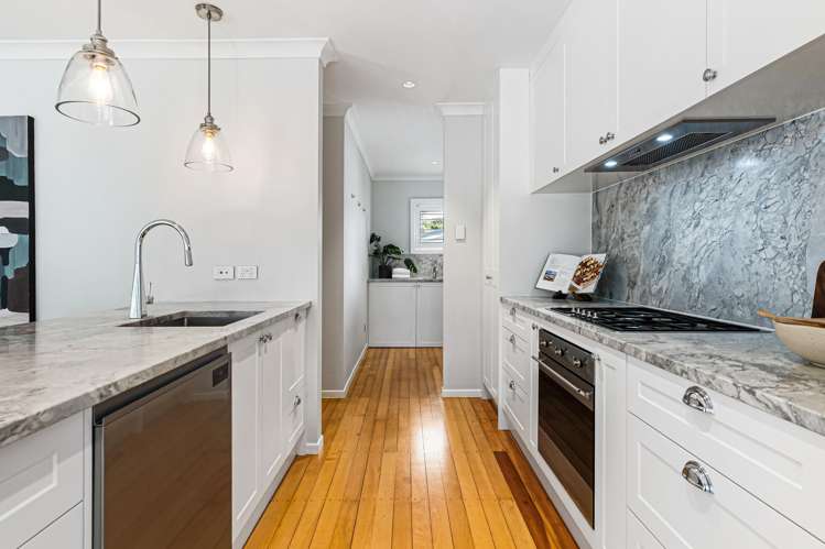 76 Neil Avenue Te Atatu Peninsula_5