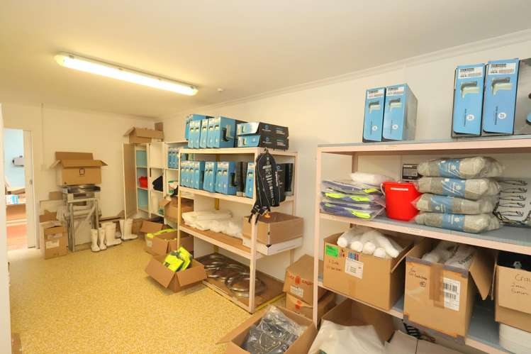 4 Foreshore Road Bluff_27